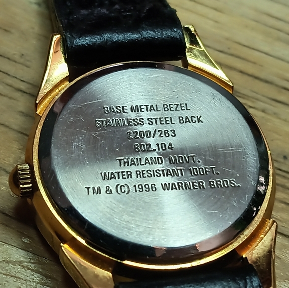 X Looney Tunes Marvin the Martian MOOD dial watch gold tone case 3 hand move - Picture 10 of 15